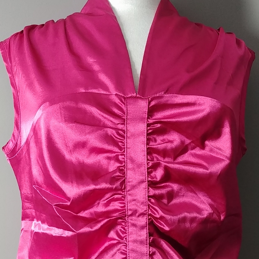 NWOT Le Château ruched sleeveless blouse